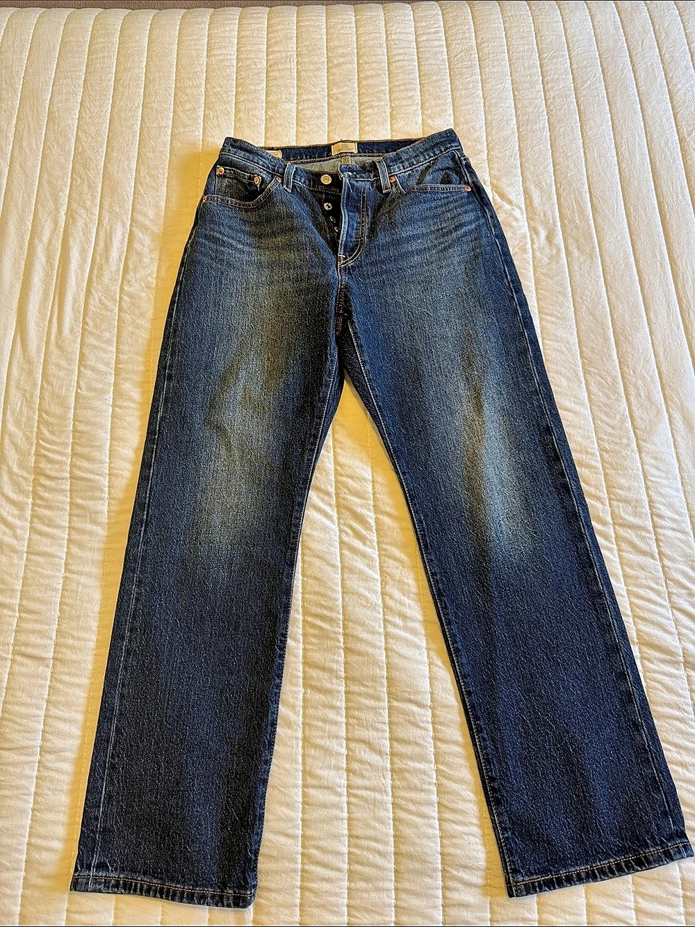 Levi's 501 Curve High Rise Straight Leg Jeans in Blue W28 L30